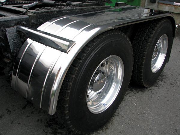 Freightliner Fender TFEN-F17
